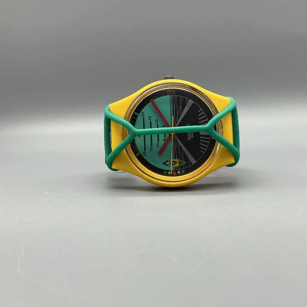Vtg Swatch Follow Me GJ101 Womens Watch 31mm Green Black Strap New Battery